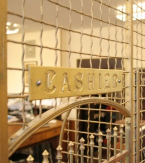 cashier